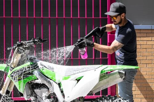 Muc-Off Nano Tech Motorcycle Cleaner 1 Ltr - Image 2