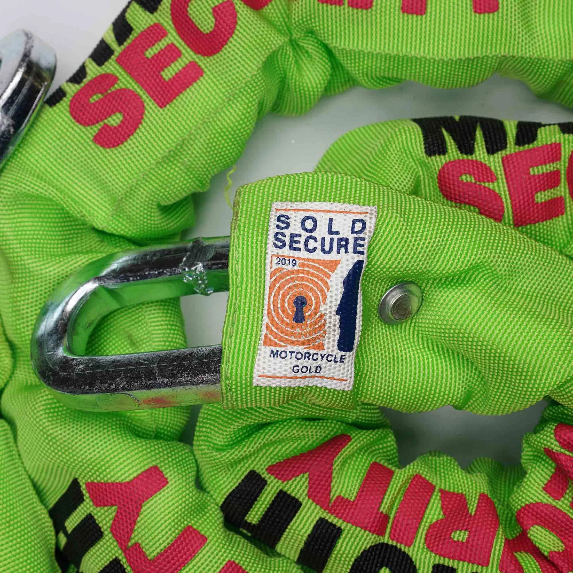 Mammoth Sold Secure Gold Approved 12mm x 1.8m Square Chain With Shackle Lock - Image 3