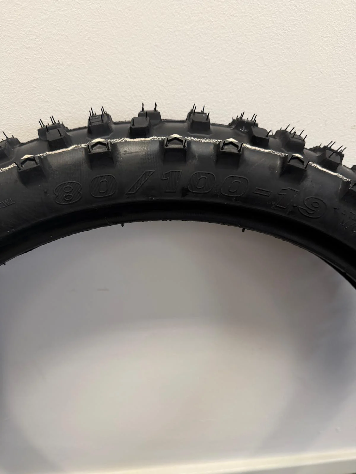 Official Surron Ultra Bee X CST Front Tyre – 80/100/19 - Image 2
