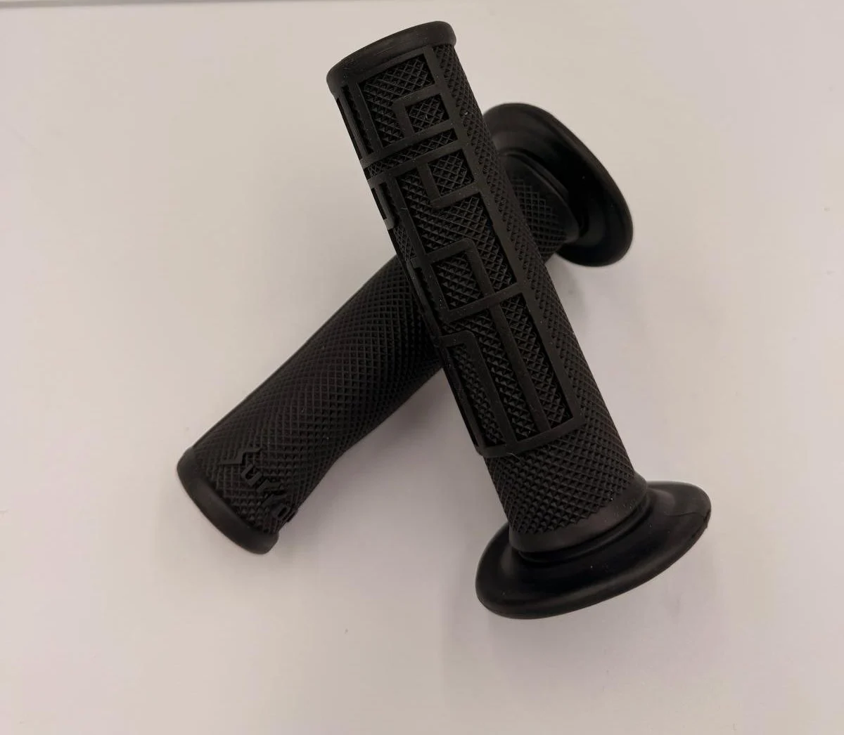 Official Surron Light Bee X Handle Grip Set – Black